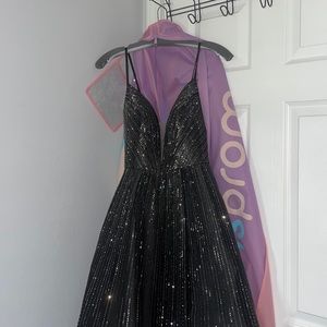 Sherri Hill black prom dress, Size 0-4,